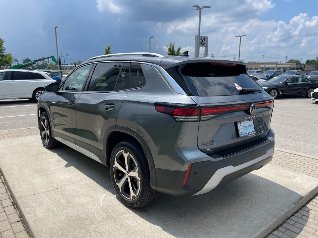 new 2025 Volkswagen Tiguan car, priced at $33,929
