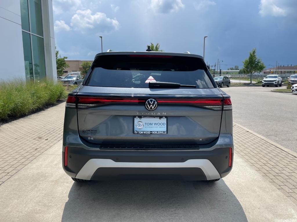 new 2025 Volkswagen Tiguan car, priced at $33,929