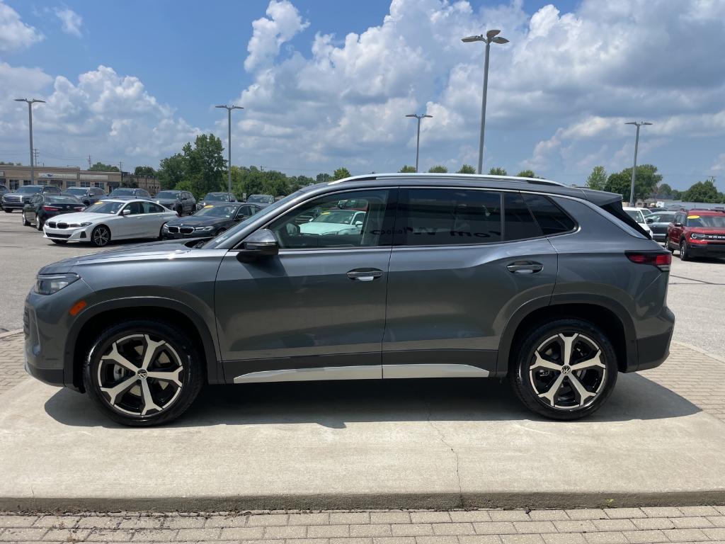 new 2025 Volkswagen Tiguan car, priced at $33,929