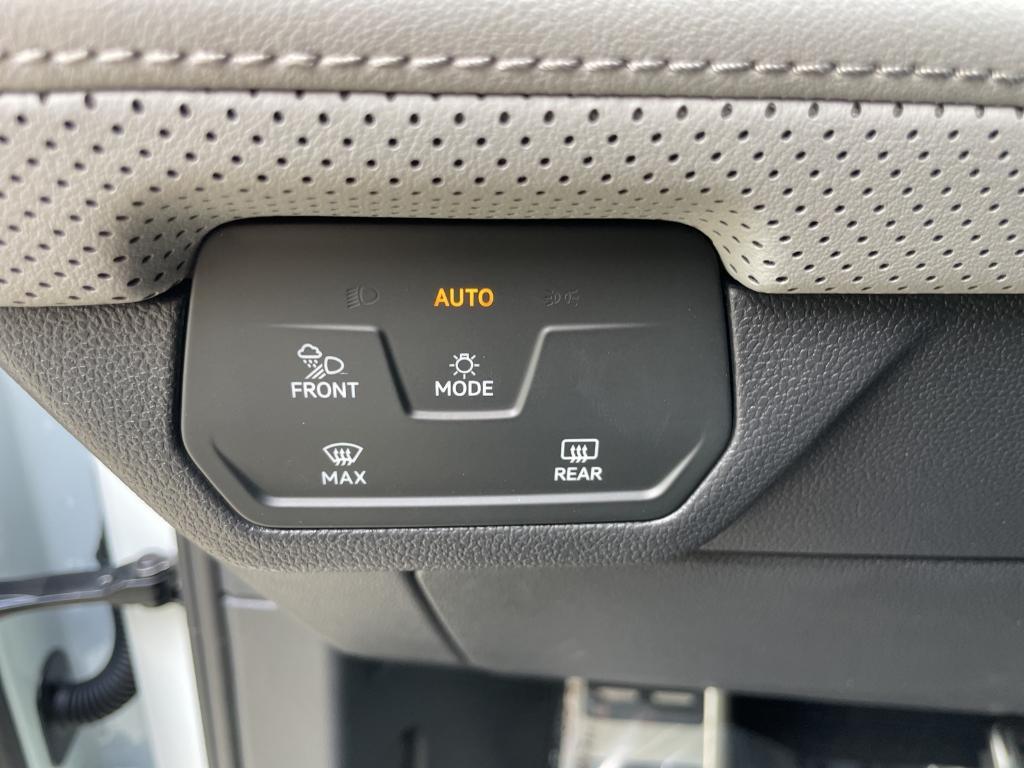 new 2025 Volkswagen Atlas car, priced at $43,834