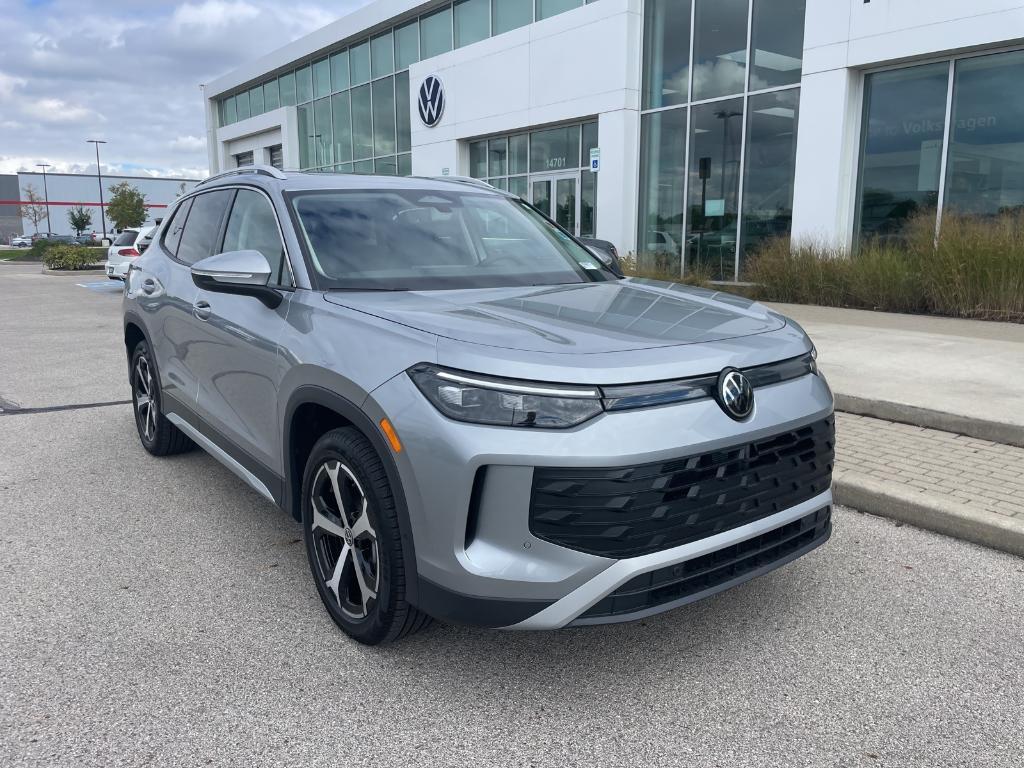 new 2025 Volkswagen Tiguan car, priced at $36,787