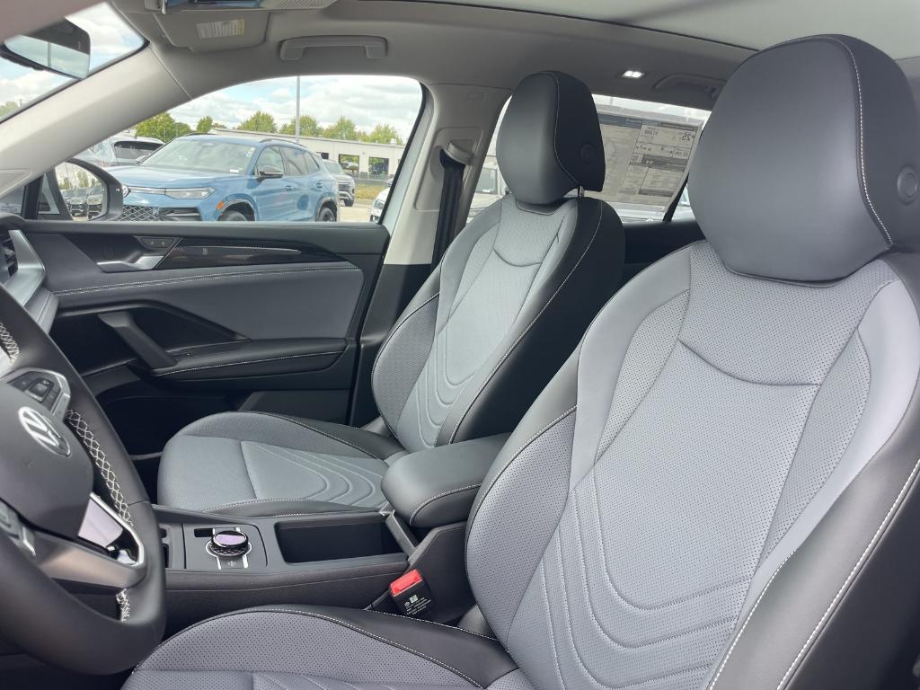 new 2025 Volkswagen Tiguan car, priced at $36,787