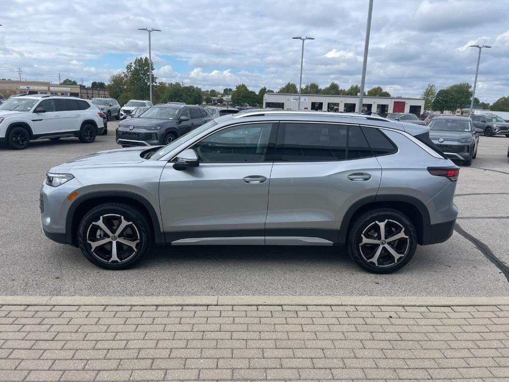 new 2025 Volkswagen Tiguan car, priced at $36,787