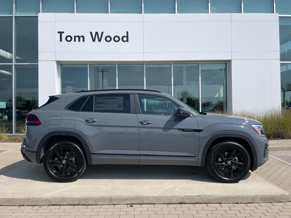 new 2026 Volkswagen Atlas Cross Sport car