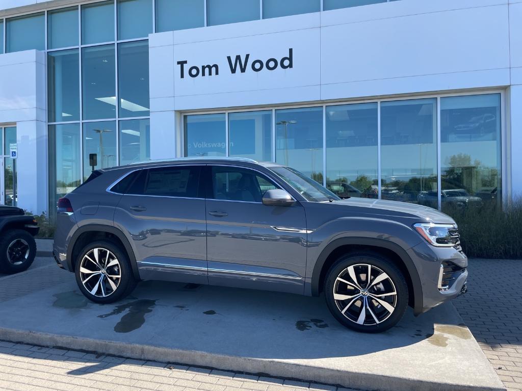 new 2026 Volkswagen Atlas Cross Sport car