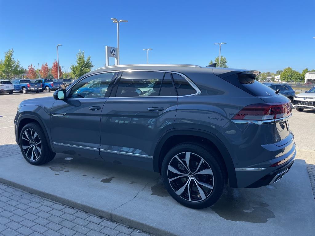 new 2026 Volkswagen Atlas Cross Sport car