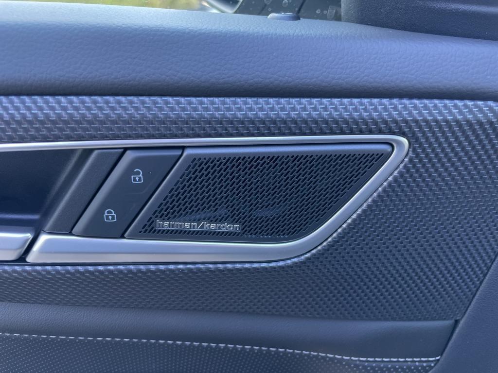 new 2026 Volkswagen Atlas Cross Sport car