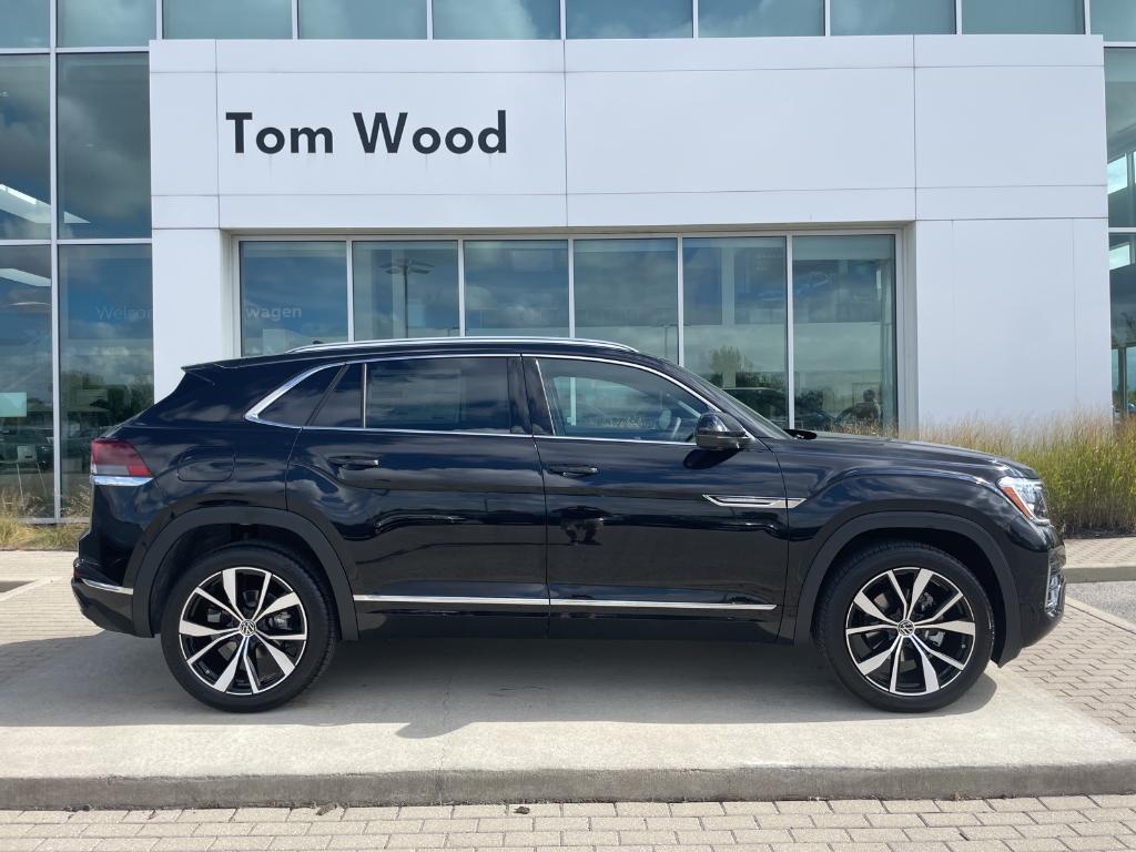 new 2026 Volkswagen Atlas Cross Sport car