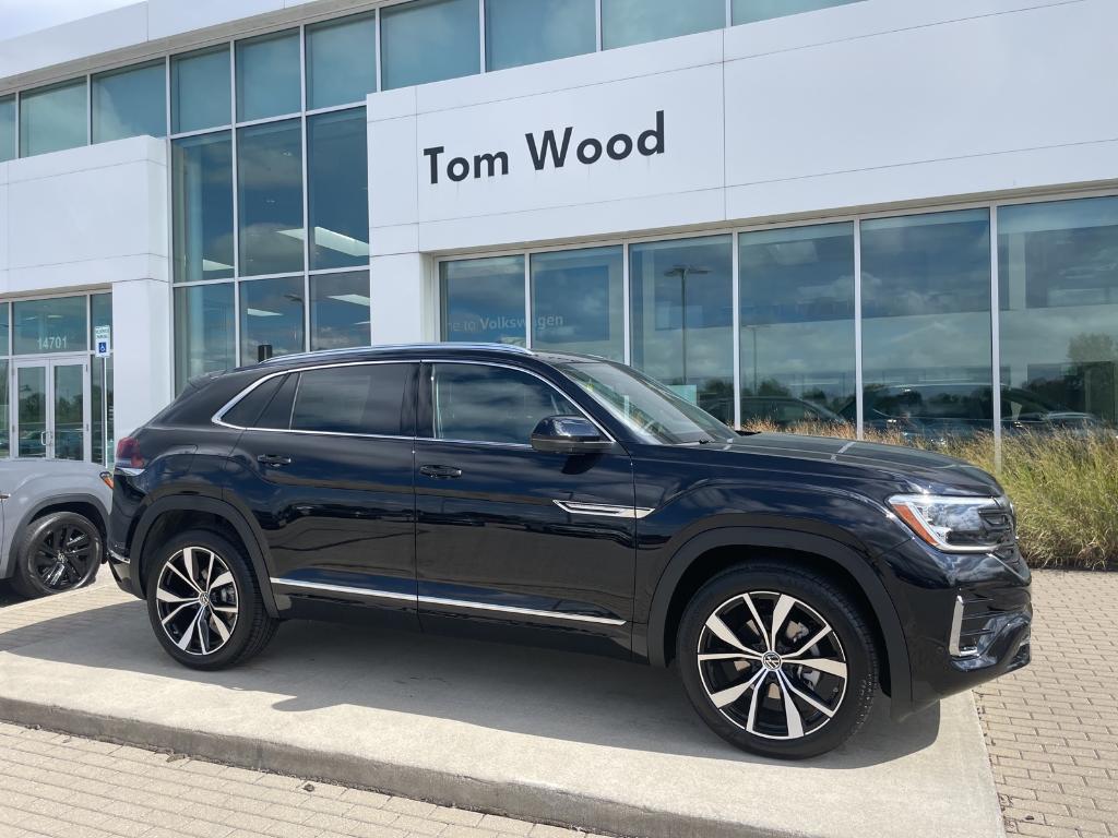 new 2026 Volkswagen Atlas Cross Sport car