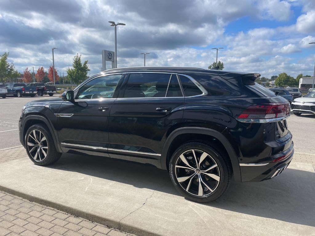 new 2026 Volkswagen Atlas Cross Sport car