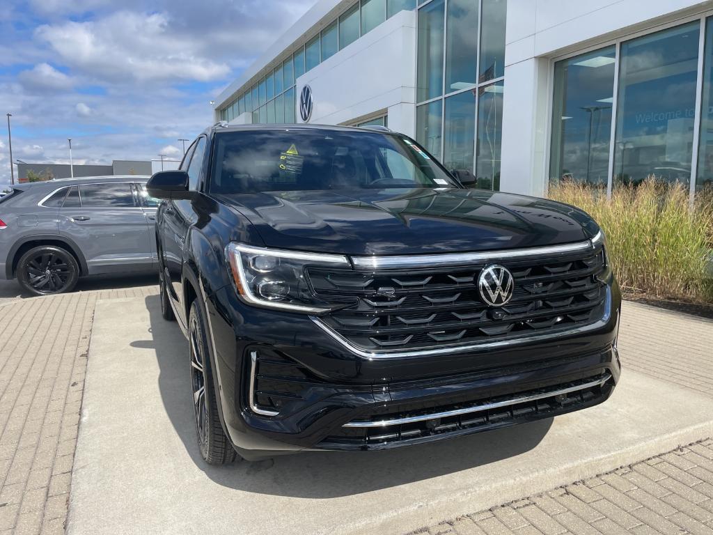 new 2026 Volkswagen Atlas Cross Sport car