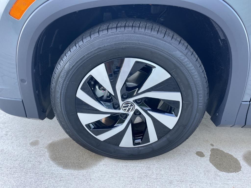 new 2025 Volkswagen Tiguan car, priced at $30,771