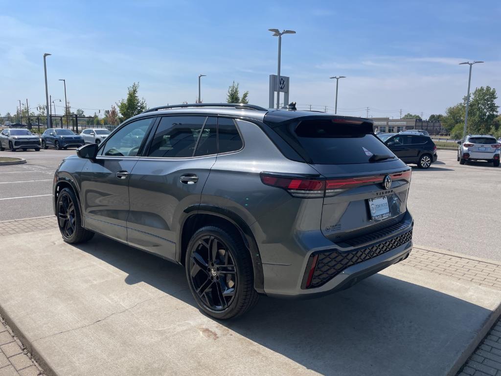 new 2025 Volkswagen Tiguan car, priced at $37,431