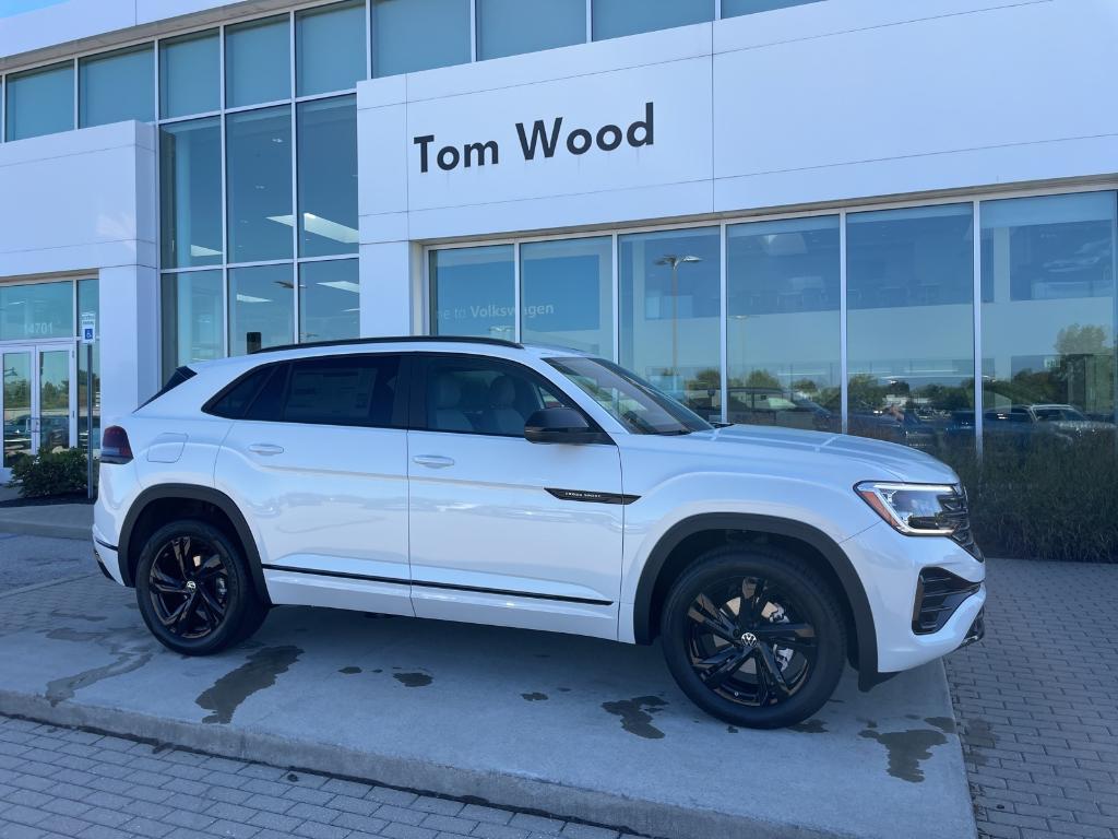 new 2026 Volkswagen Atlas Cross Sport car