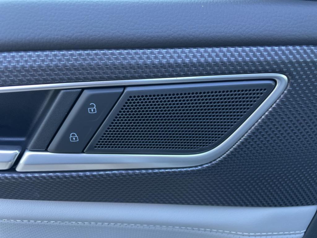 new 2026 Volkswagen Atlas Cross Sport car