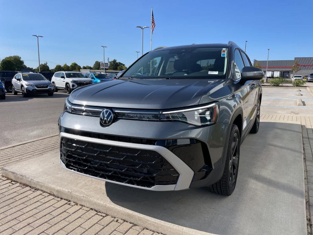 new 2025 Volkswagen Taos car, priced at $34,044