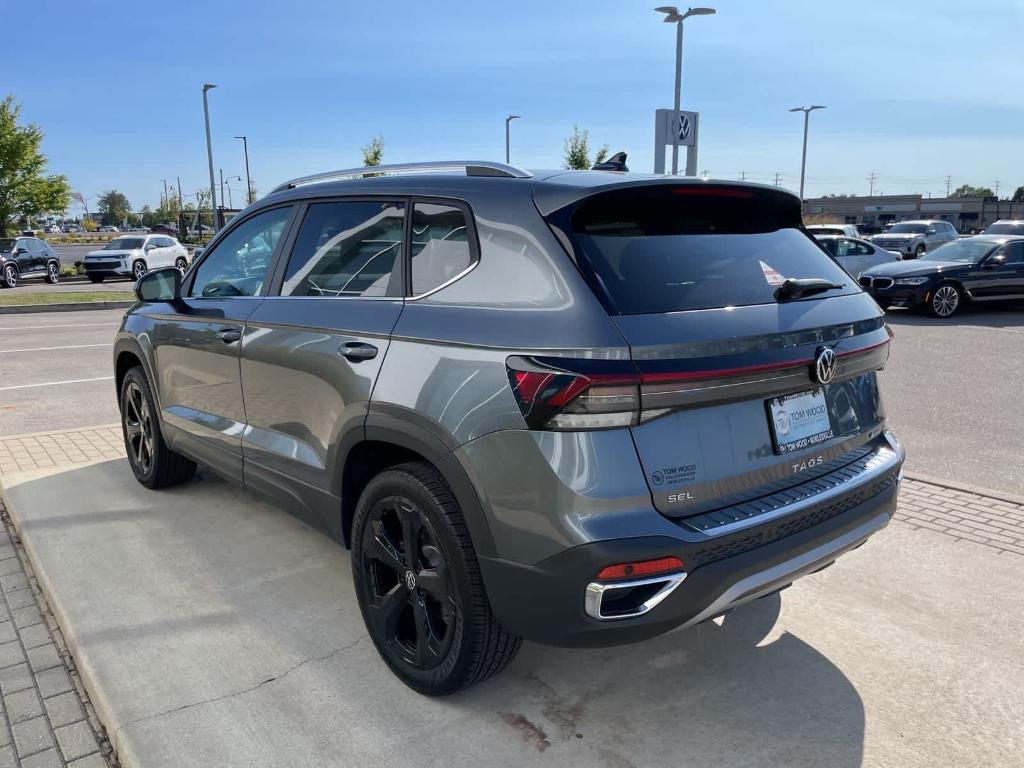 new 2025 Volkswagen Taos car, priced at $34,044
