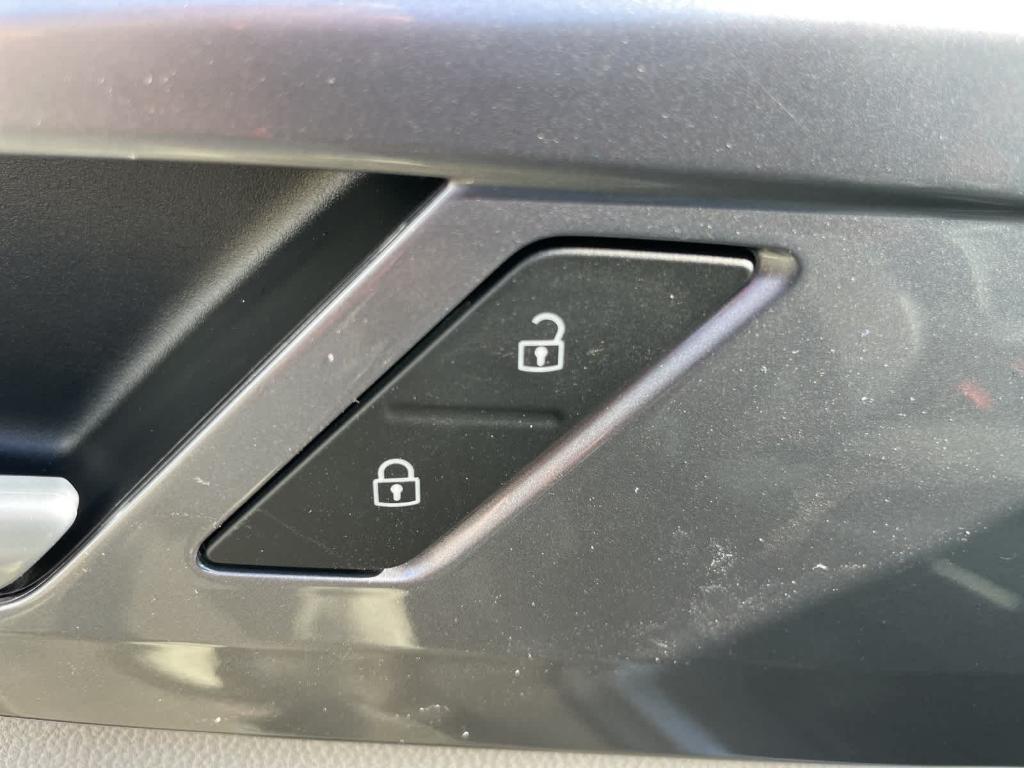 new 2025 Volkswagen Taos car, priced at $34,044