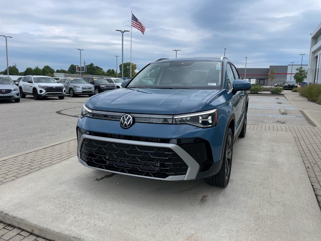 new 2025 Volkswagen Taos car, priced at $34,199