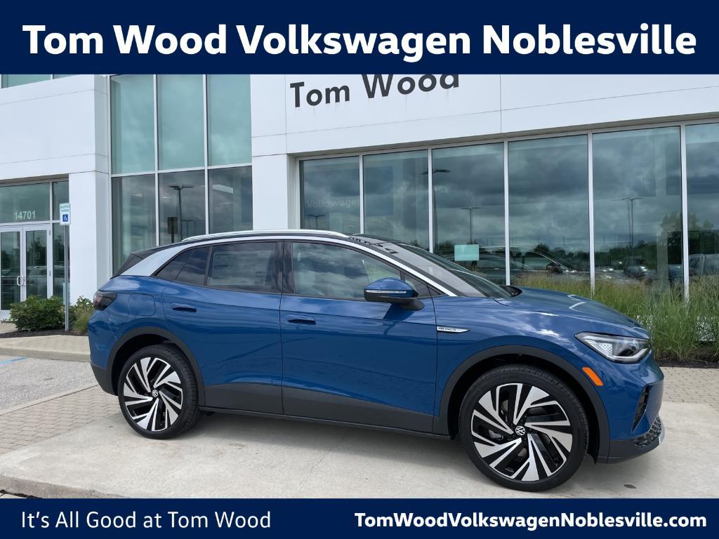 new 2025 Volkswagen ID.4 car, priced at $52,028
