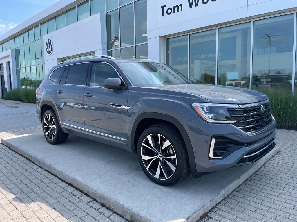 new 2025 Volkswagen Atlas car, priced at $50,577