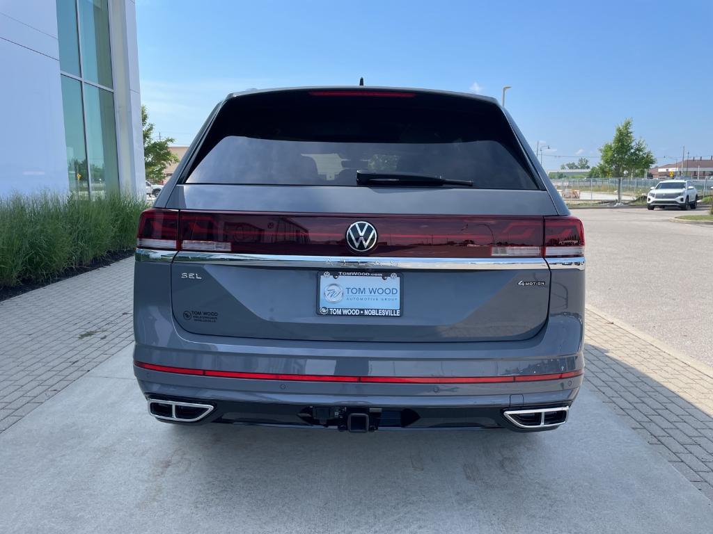 new 2025 Volkswagen Atlas car, priced at $50,577