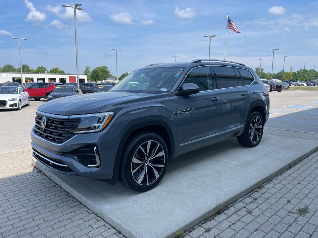 new 2025 Volkswagen Atlas car, priced at $50,577
