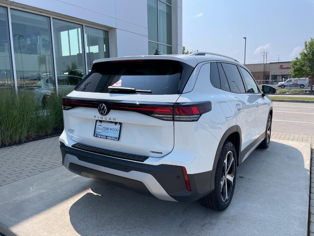 new 2025 Volkswagen Tiguan car, priced at $34,034