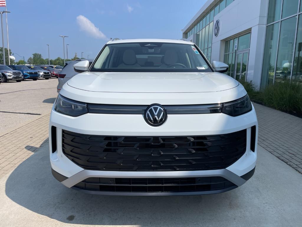 new 2025 Volkswagen Tiguan car, priced at $34,034