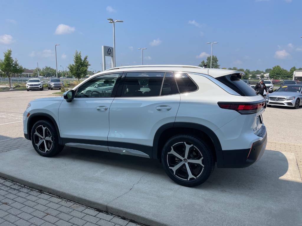 new 2025 Volkswagen Tiguan car, priced at $34,034