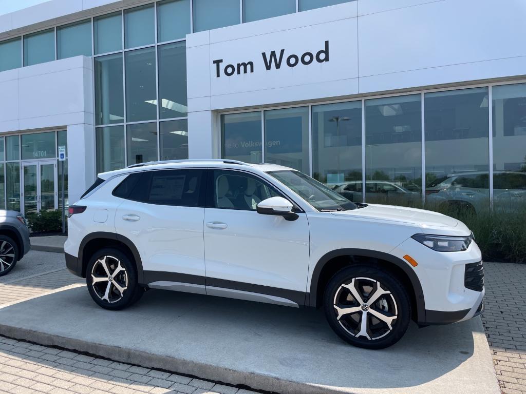 new 2025 Volkswagen Tiguan car, priced at $34,034