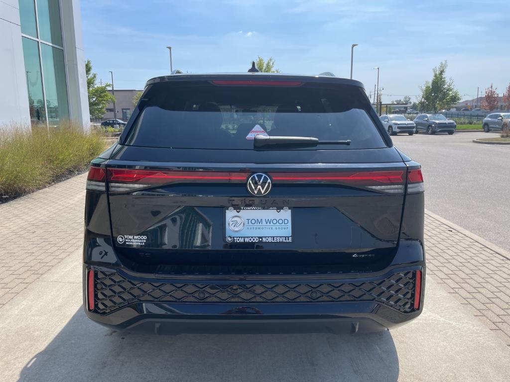 new 2025 Volkswagen Tiguan car, priced at $38,747