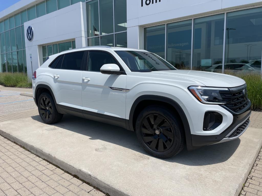 new 2025 Volkswagen Atlas Cross Sport car, priced at $43,711