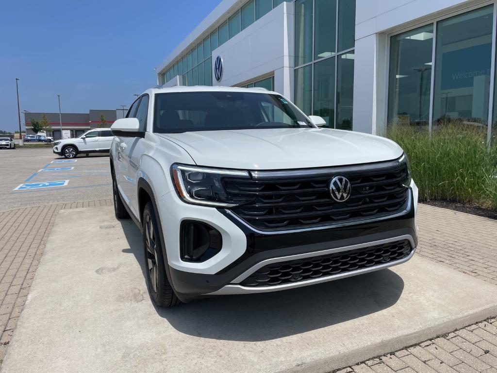 new 2025 Volkswagen Atlas Cross Sport car, priced at $43,711