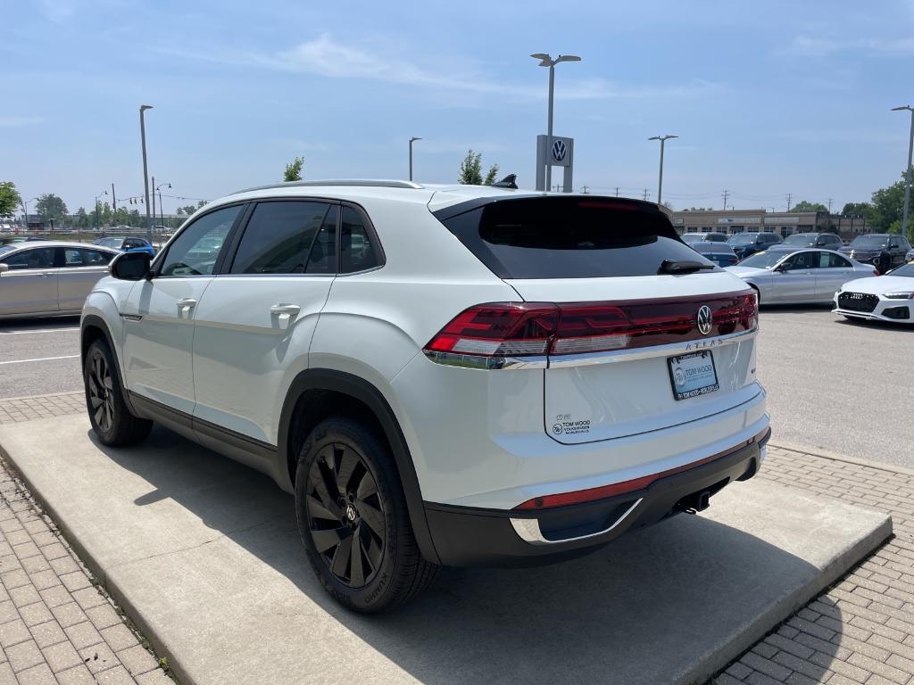 new 2025 Volkswagen Atlas Cross Sport car, priced at $43,711