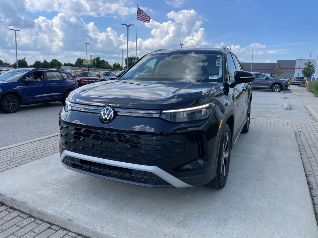 new 2025 Volkswagen Tiguan car, priced at $31,550