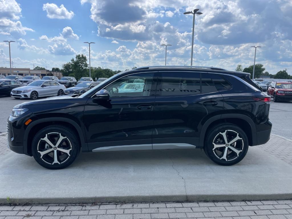 new 2025 Volkswagen Tiguan car, priced at $31,550