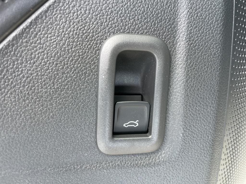 new 2025 Volkswagen Tiguan car, priced at $31,550