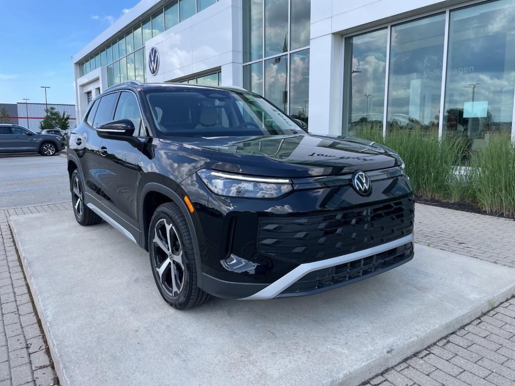 new 2025 Volkswagen Tiguan car, priced at $31,550