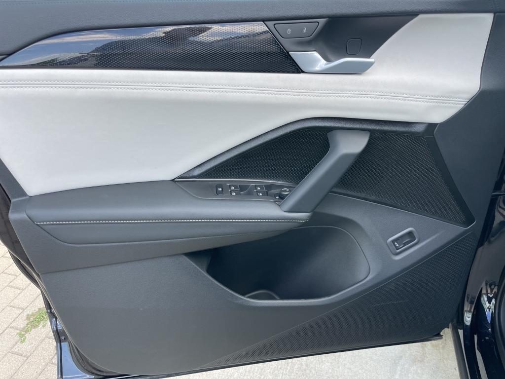 new 2025 Volkswagen Tiguan car, priced at $31,550