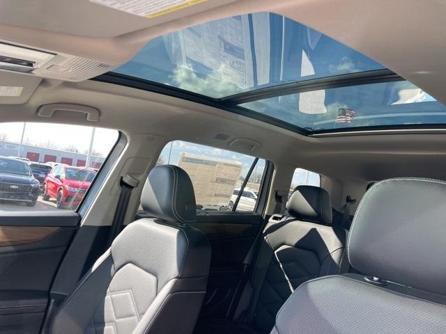 new 2025 Volkswagen Atlas car, priced at $48,052