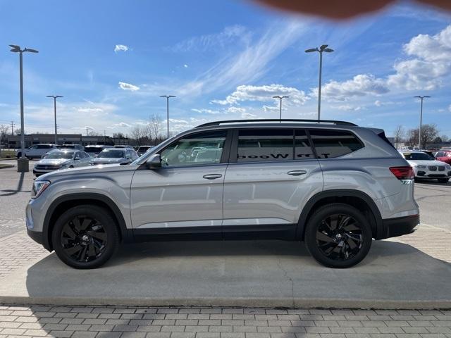 new 2025 Volkswagen Atlas car, priced at $48,052