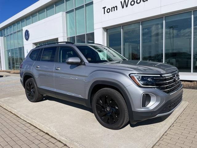 new 2025 Volkswagen Atlas car, priced at $48,052