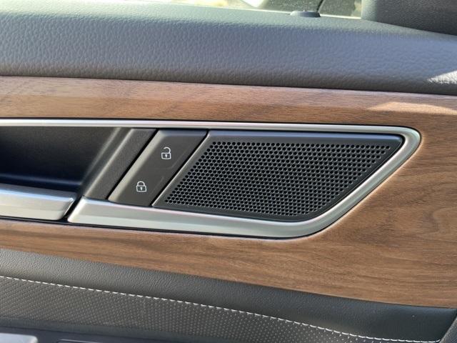 new 2025 Volkswagen Atlas car, priced at $48,052