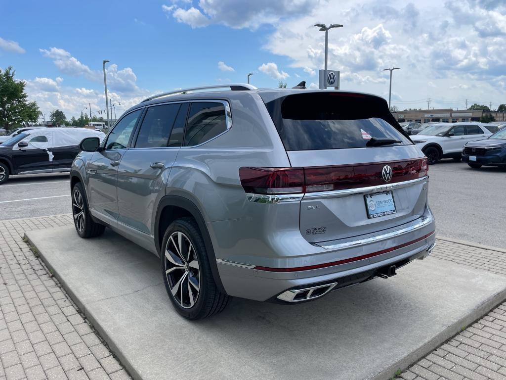 new 2025 Volkswagen Atlas car, priced at $50,766