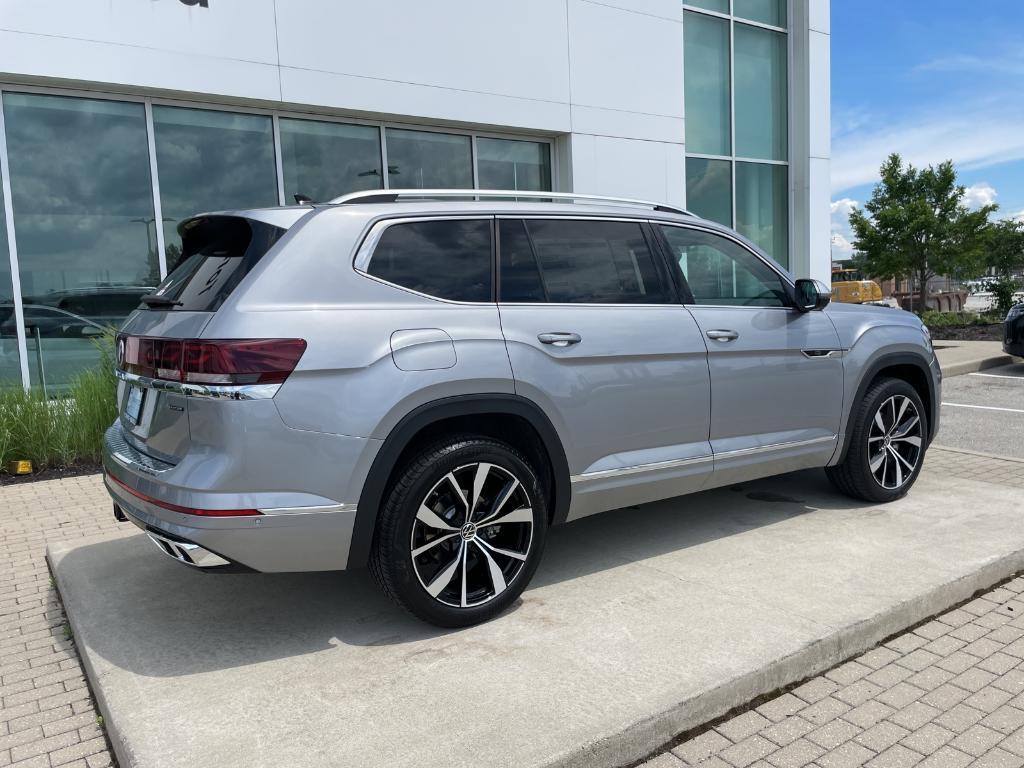 new 2025 Volkswagen Atlas car, priced at $50,766