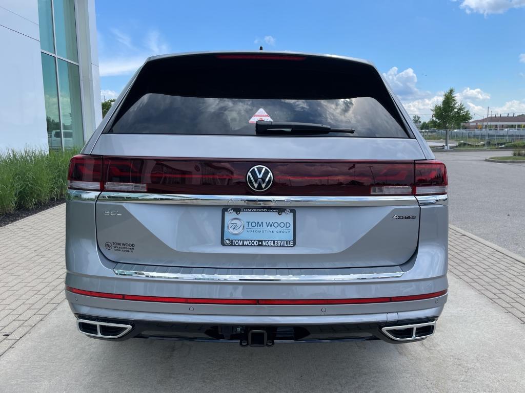 new 2025 Volkswagen Atlas car, priced at $50,766