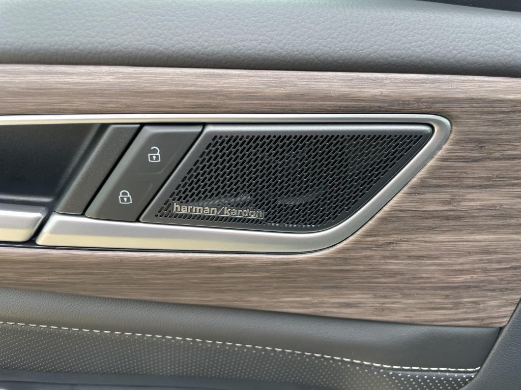 new 2025 Volkswagen Atlas car, priced at $50,766