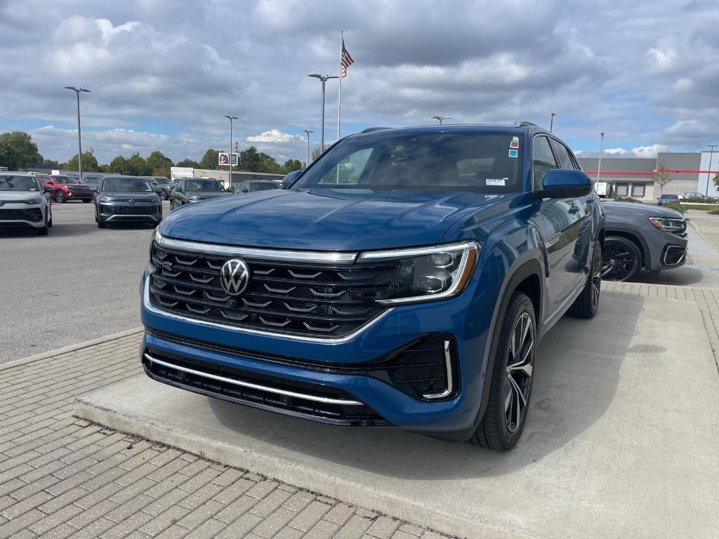 new 2026 Volkswagen Atlas Cross Sport car
