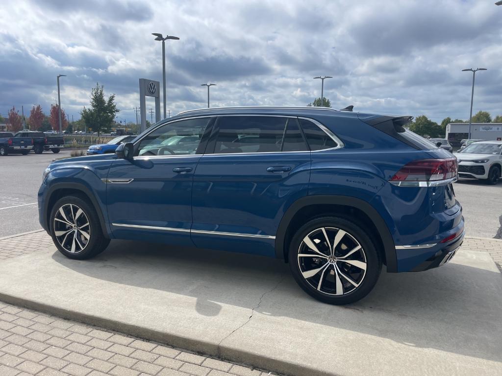 new 2026 Volkswagen Atlas Cross Sport car